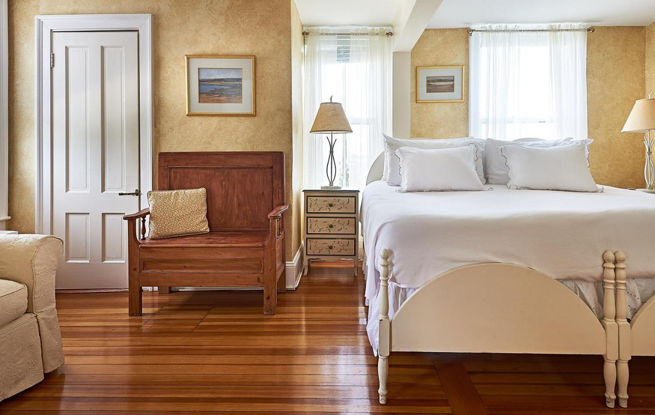 Cliff Lodge Nantucket Exteriör bild