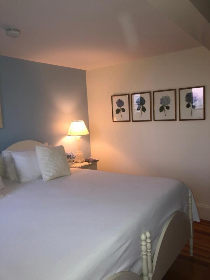 Cliff Lodge Nantucket Exteriör bild