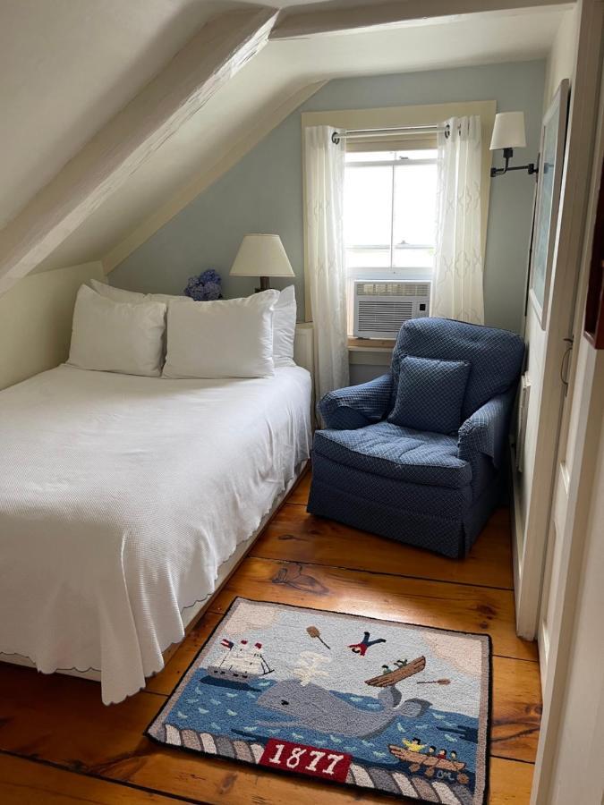 Cliff Lodge Nantucket Exteriör bild
